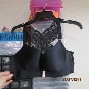 Front-close Black Butterfly Push-up Bra